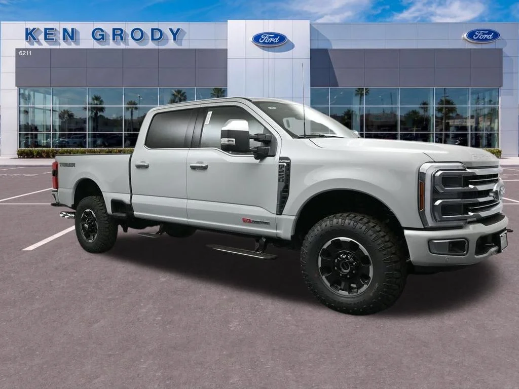 2026 Ford F-250 Platinum 4x4 Crew Cab 8' Box's photo