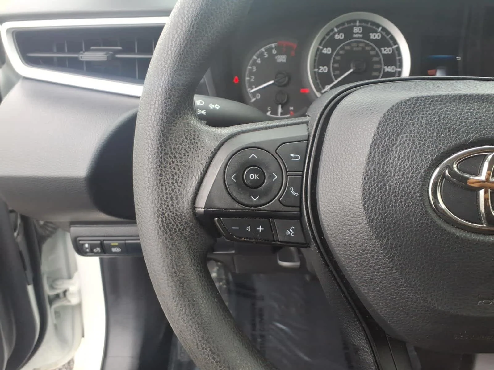 Used 2021 Super White Toyota LE image 22