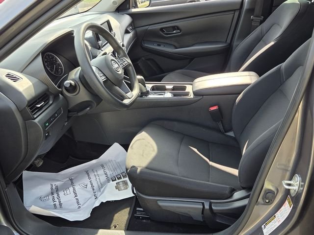 Used 2025 Gray Nissan S image 5