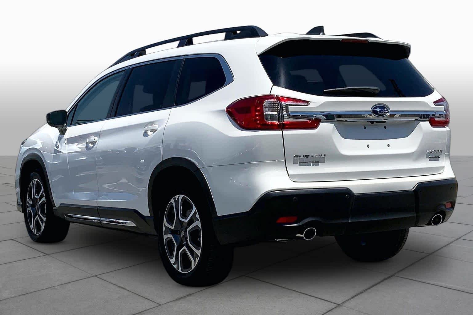2026 Subaru Ascent Limited - Photo 10