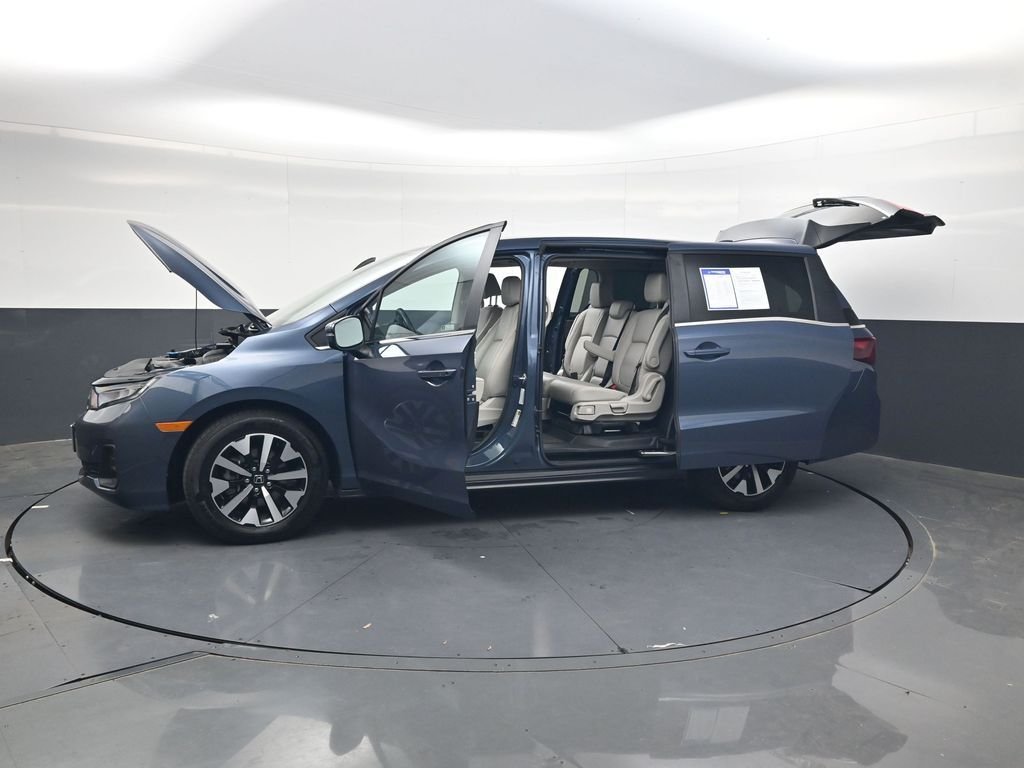 Used 2025  Honda EX-L image 39