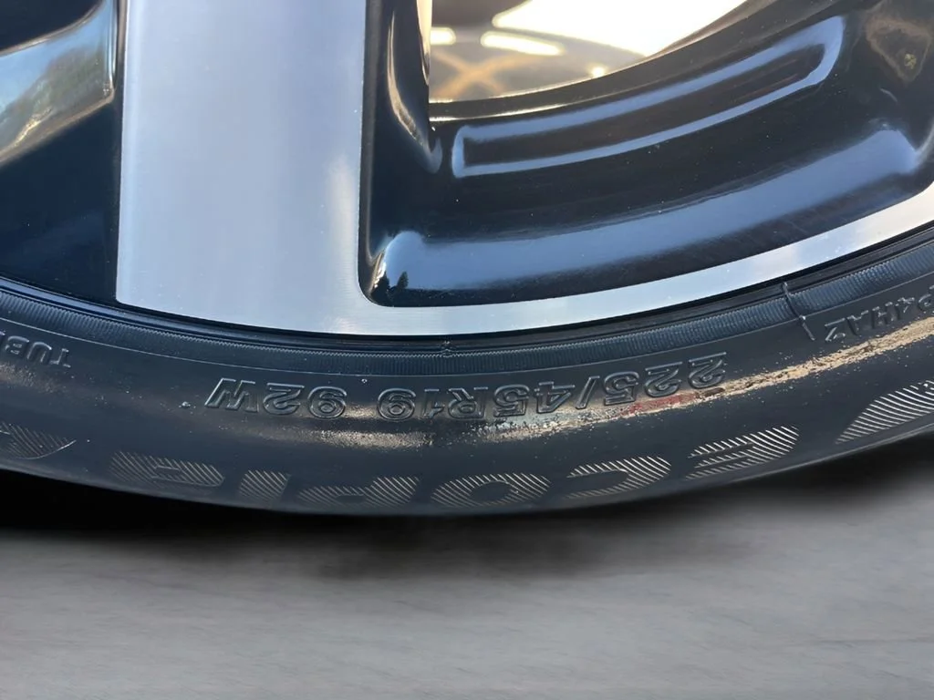 Used 2020 Blue Nissan SL image 41