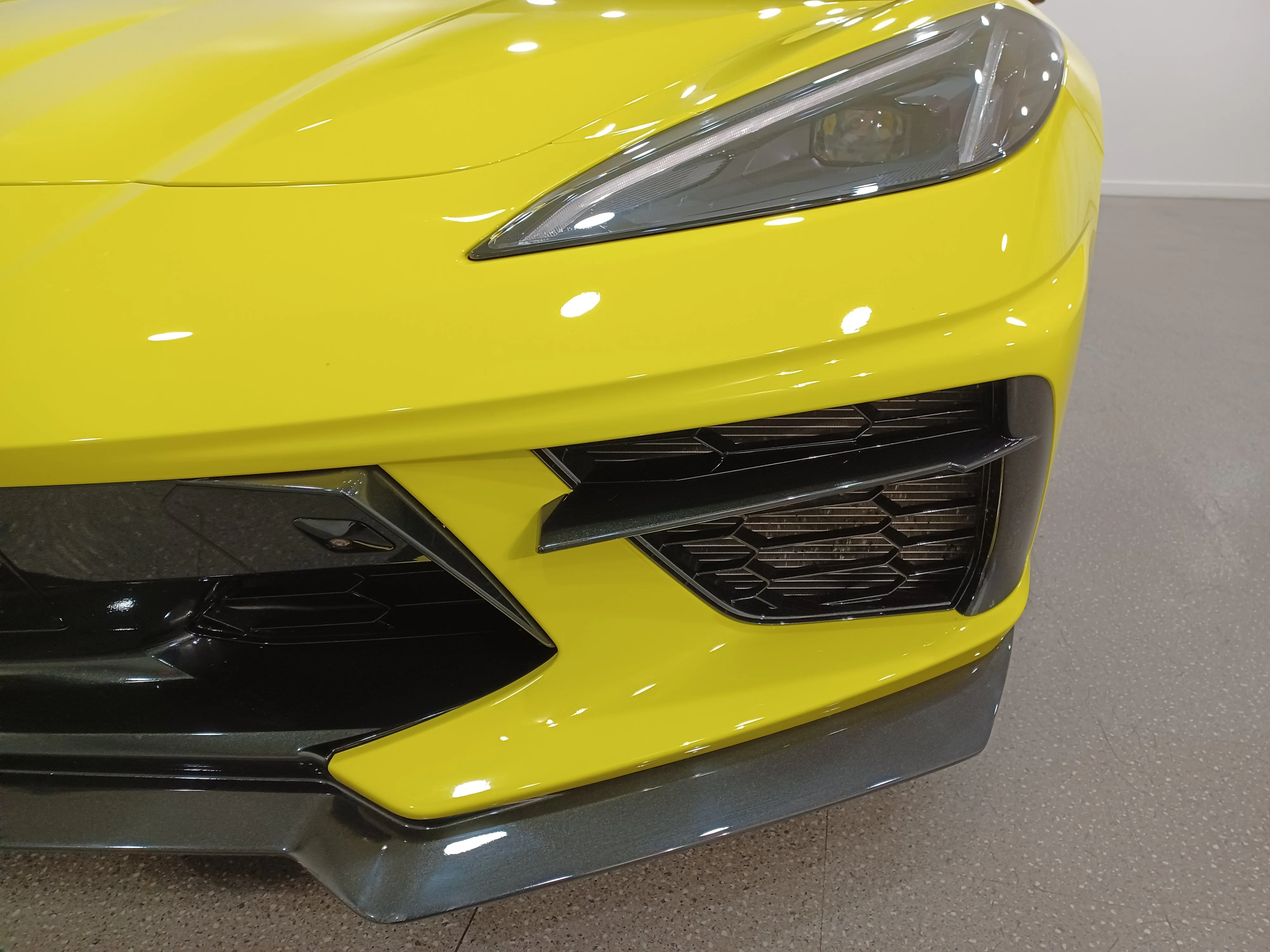 Used 2021 Accelerate Yellow Metallic Chevrolet Stingray Convertible 3LT*495HP!! | 6.2L V8 | Power Roof | Nav | Cooled Leather | Htd Wheel | Bose image 5