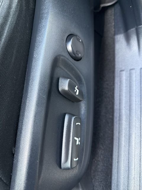 Used 2016 Classic Silver Metallic Toyota SR5 4X4 image 26
