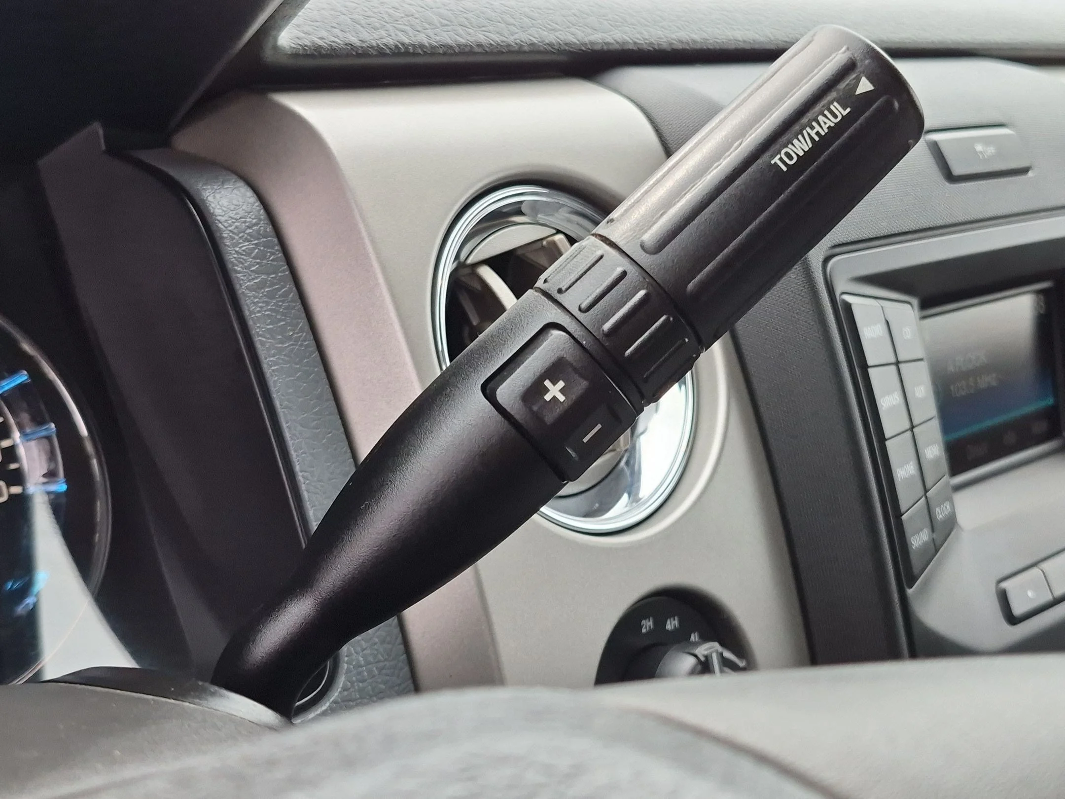 Used 2014 Sterling Gray Metallic Ford XLT image 22