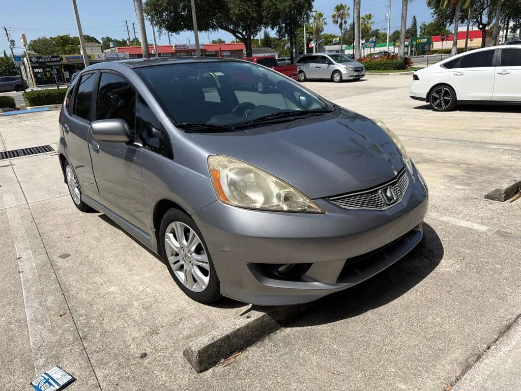 Used 2010 Storm Silver Metallic Honda Sport image 7