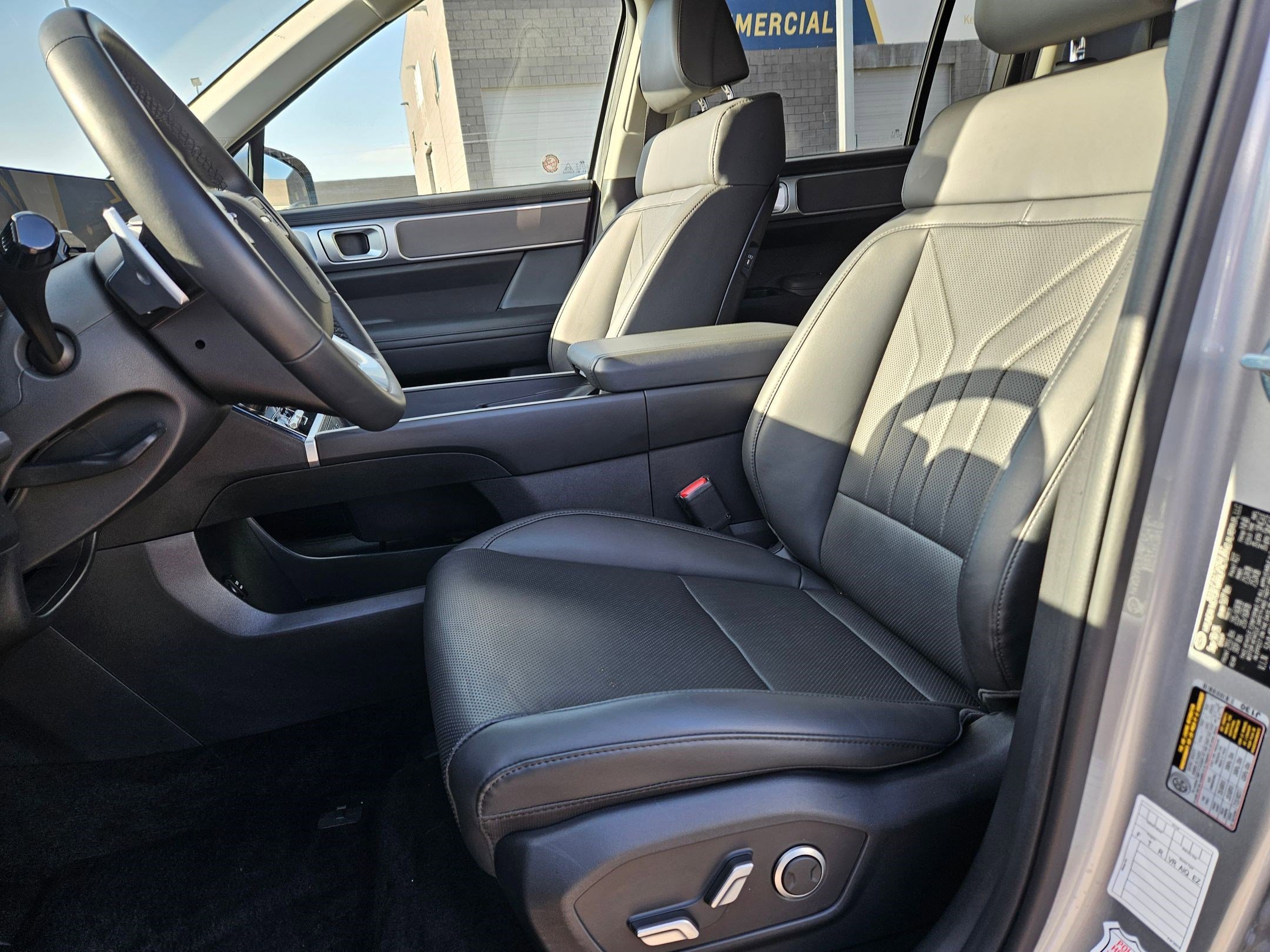 Used 2026 Shimmering Silver Hyundai SEL image 15