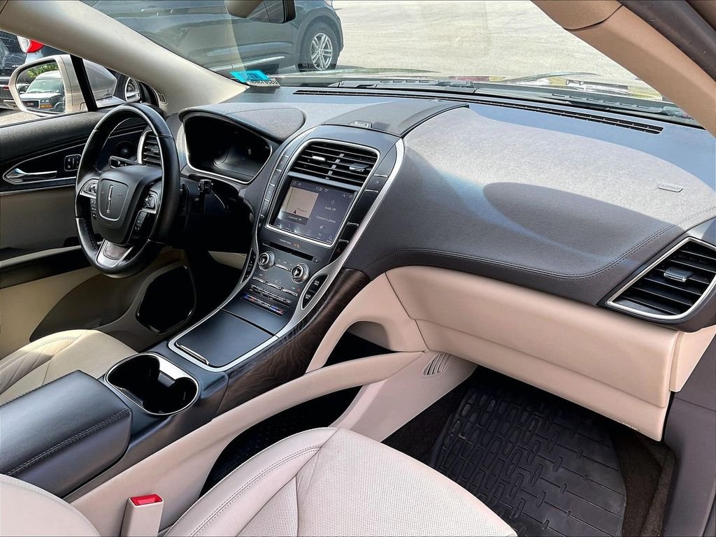 Used 2019 Brown Lincoln Reserve image 14