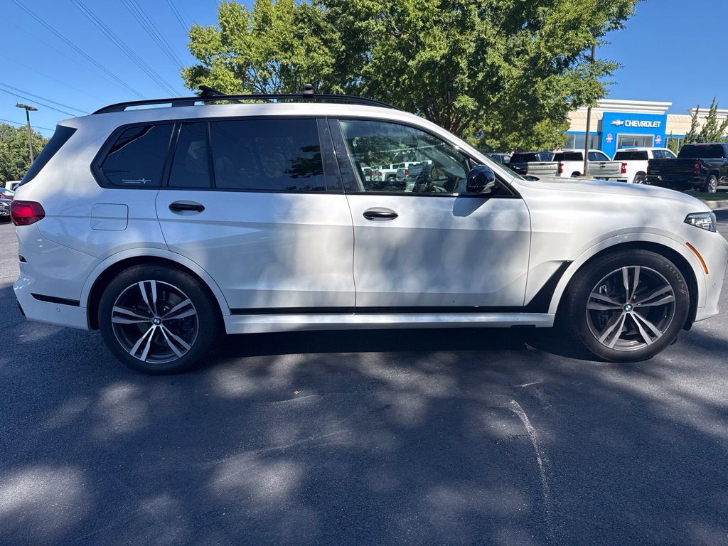 Used 2019 White BMW xDrive50i image 4