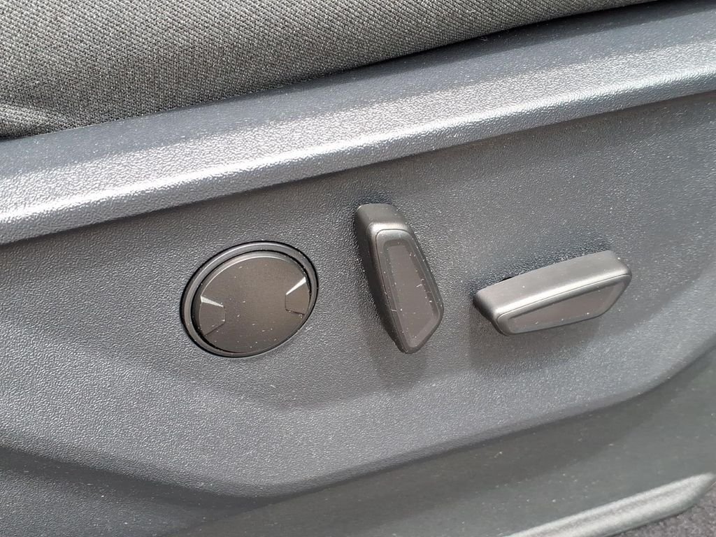 Certified Used 2023 Black Metallic Ford XLT image 16