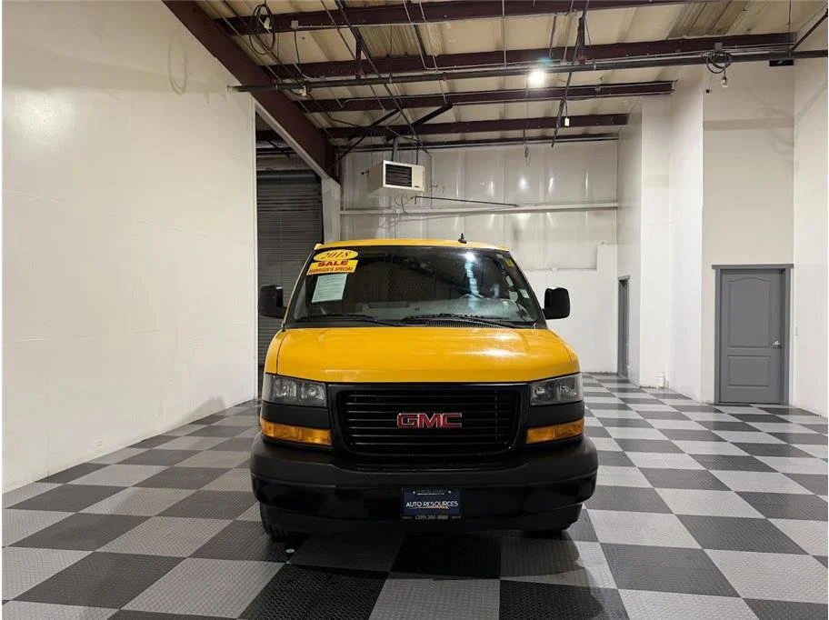 Certified Used 2018 Special Paint GMC Extended Van 3D image 2