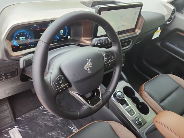 New 2025 Ruby Red Metallic Tinted Clearcoat Ford Outer Banks® image 9