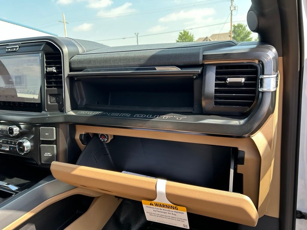 New 2026 Oxford White Ford Lariat image 49