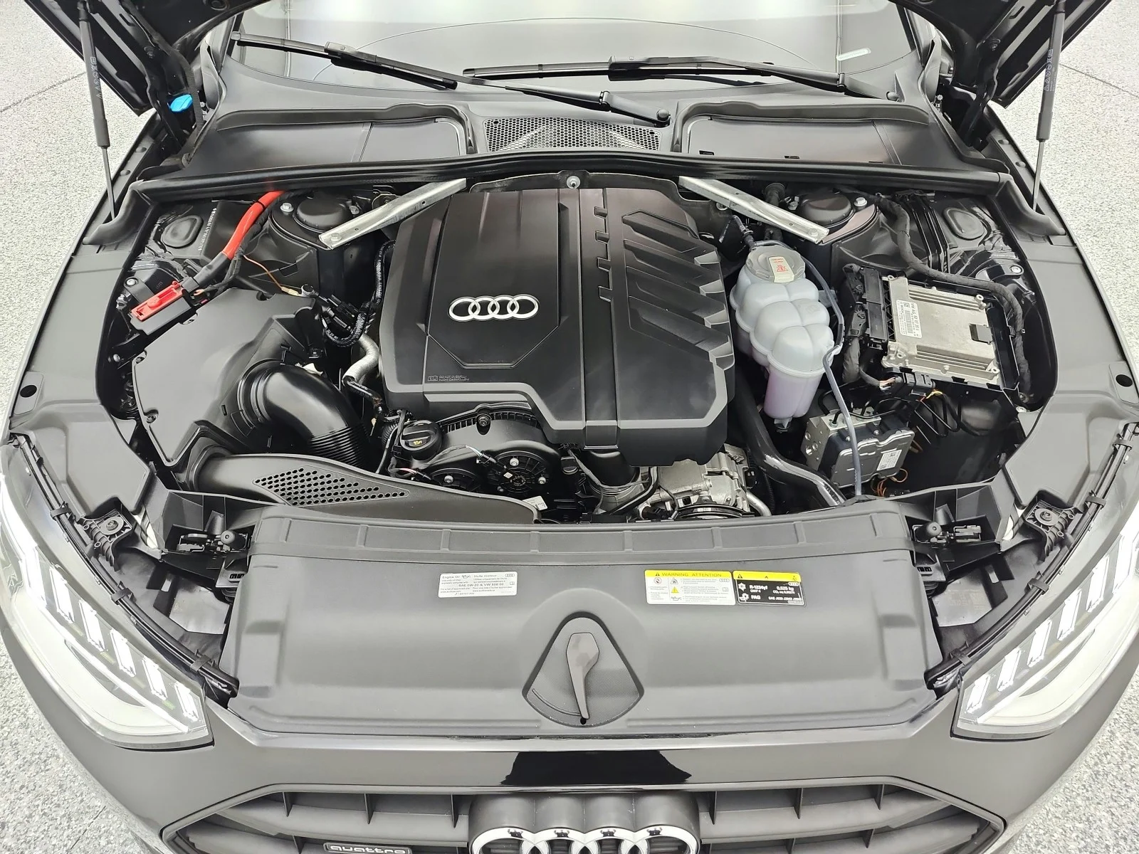 Used 2023 Mythos Black Metallic Audi Premium Plus 40 TFSI quattro image 16