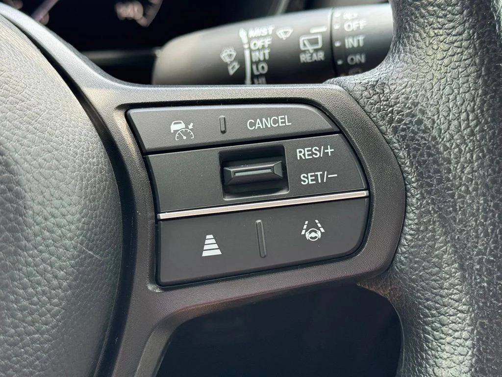 2025 Honda CR-V LX - Photo 25