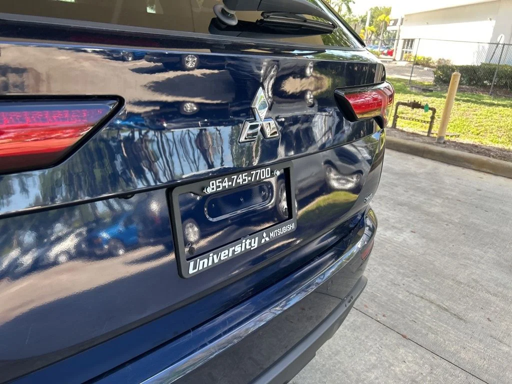 Used 2024 Blue Mitsubishi SE Black Edition image 18