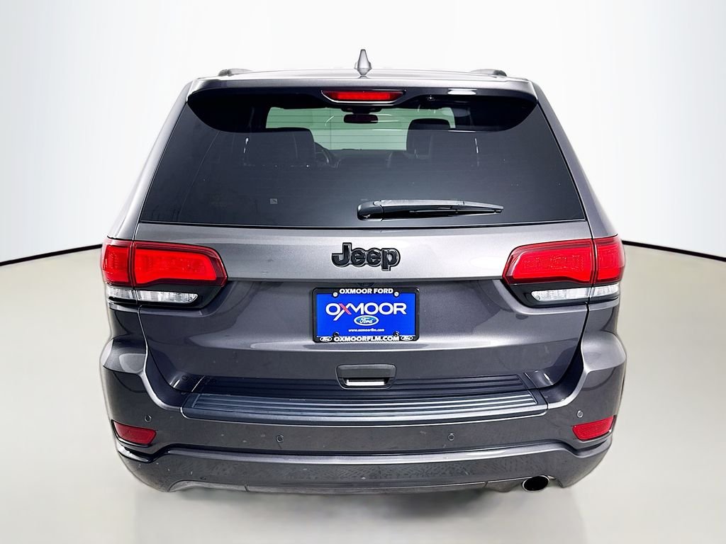 Used 2021 Granite Crystal Metallic Clearcoat Jeep Laredo X image 11