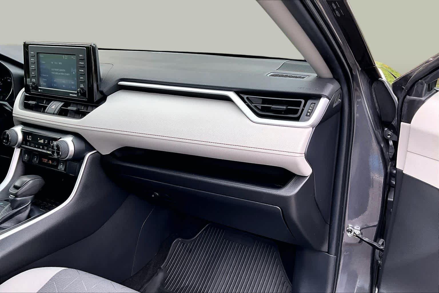 Used 2022 Magnetic Gray Metallic Toyota Hybrid XLE image 36
