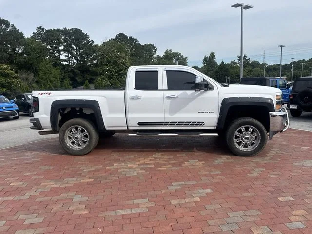 Used 2015 White Chevrolet Work Truck image 14