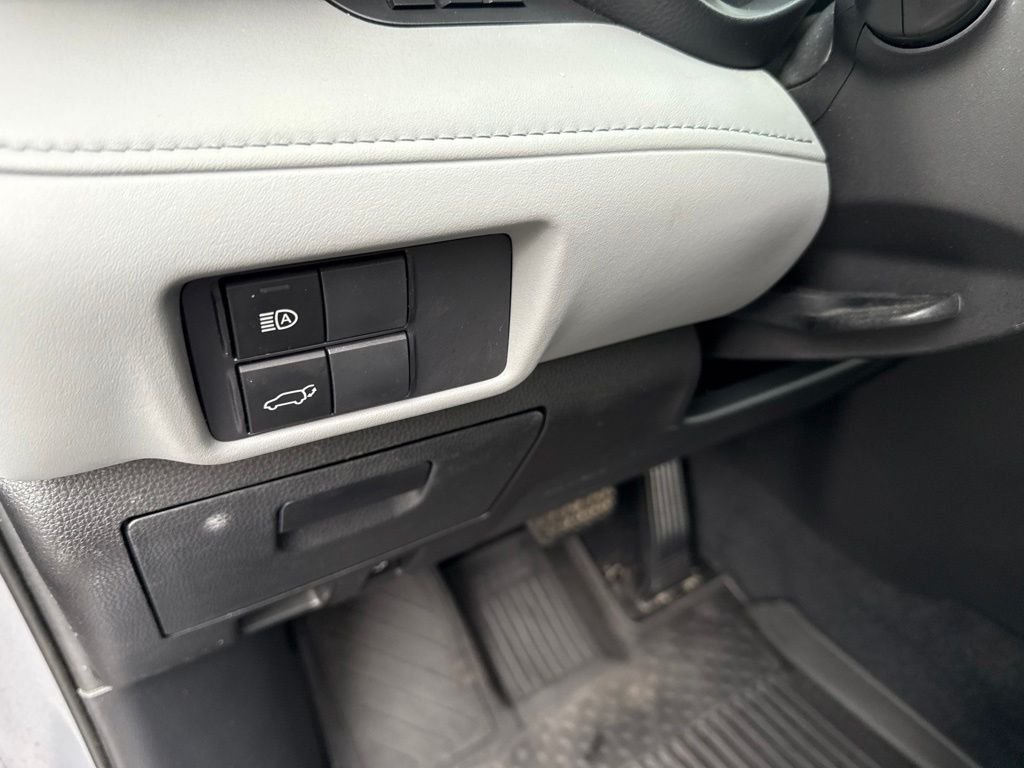 Used 2022 Brown Toyota XLE image 23