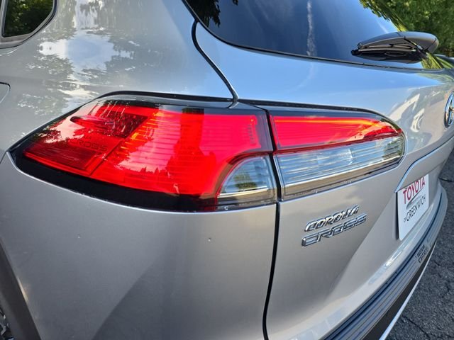 New 2026 Sonic Silver Toyota XLE image 34