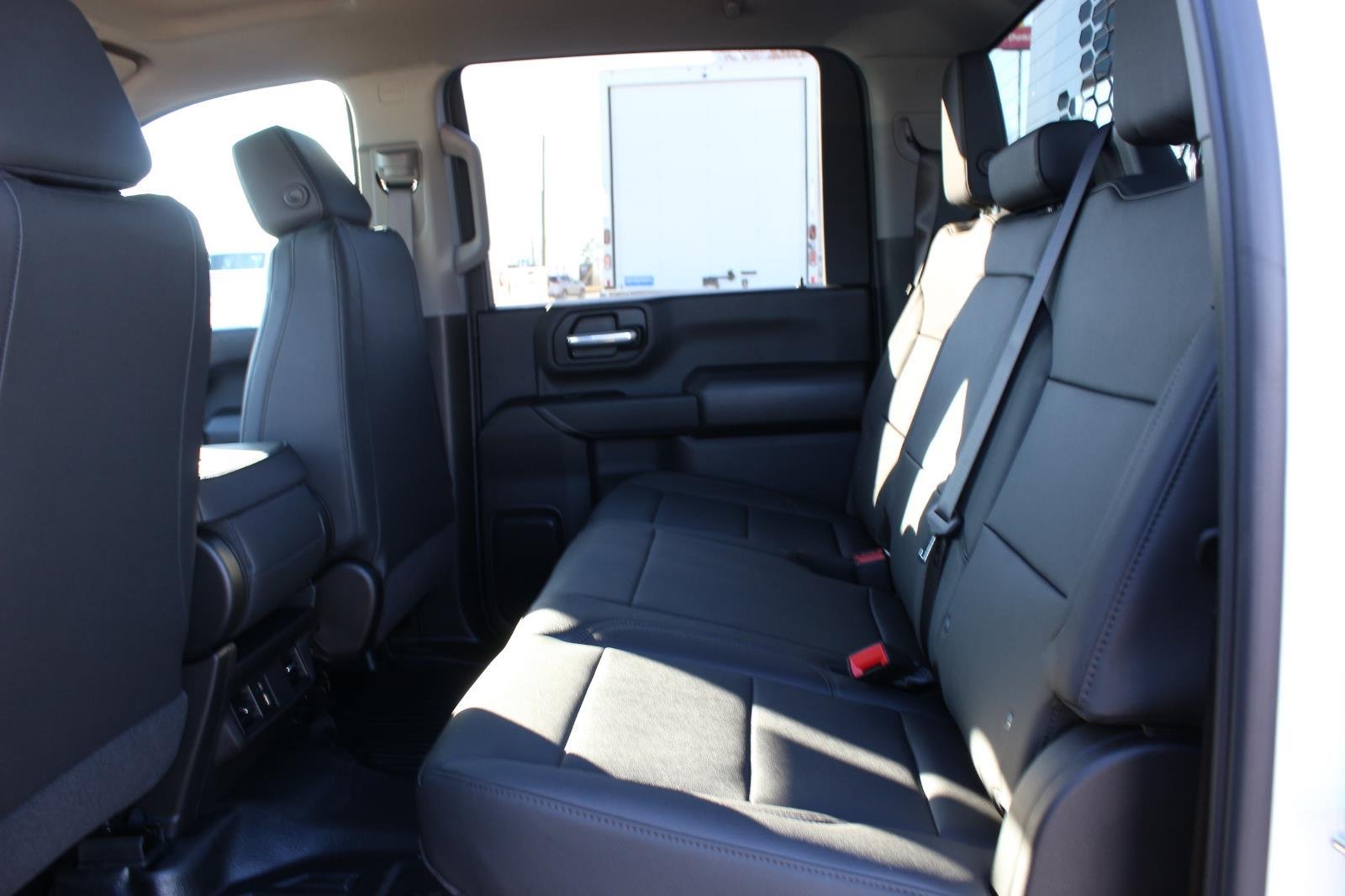 New 2026 Summit White Chevrolet Work Truck image 30