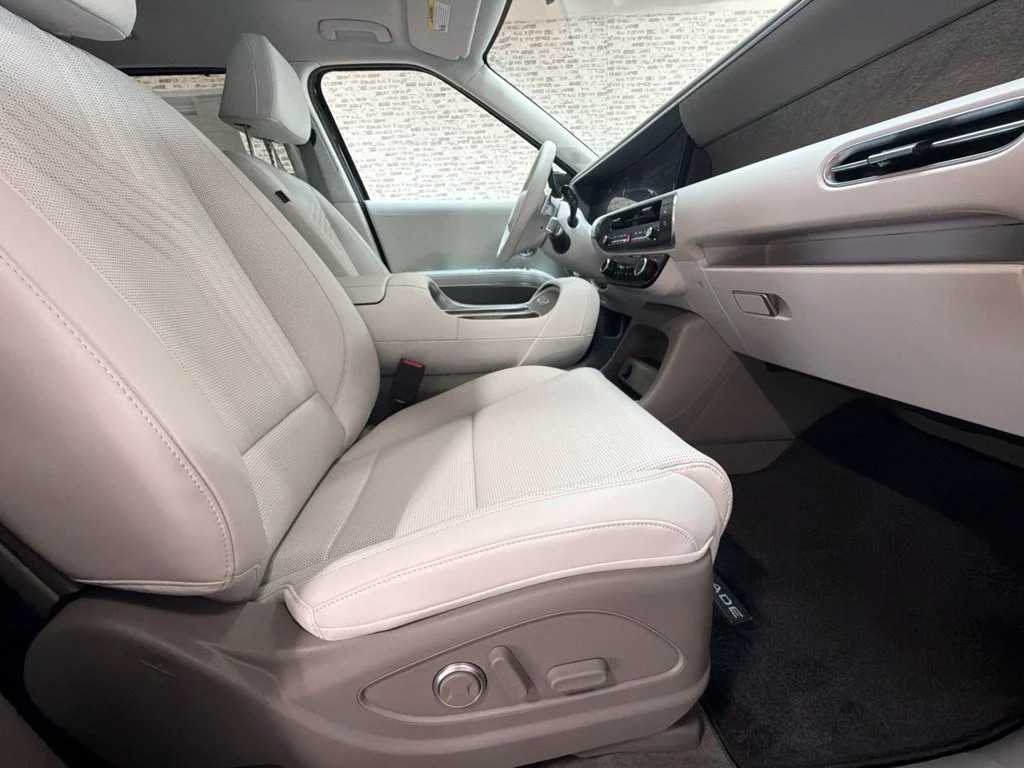 New 2027 Abyss Black Pearl Hyundai Blue SEL Premium image 12