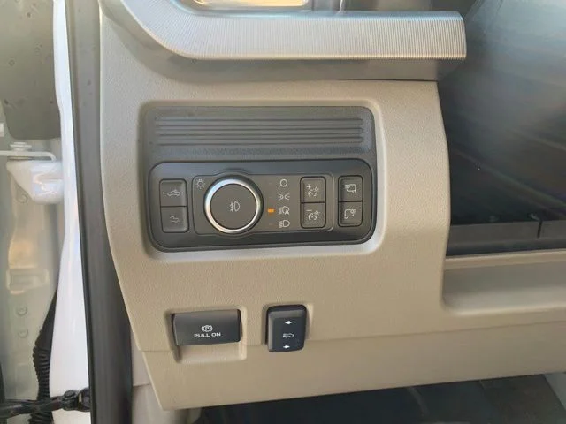 New 2026 White Ford F-250® Platinum® image 25