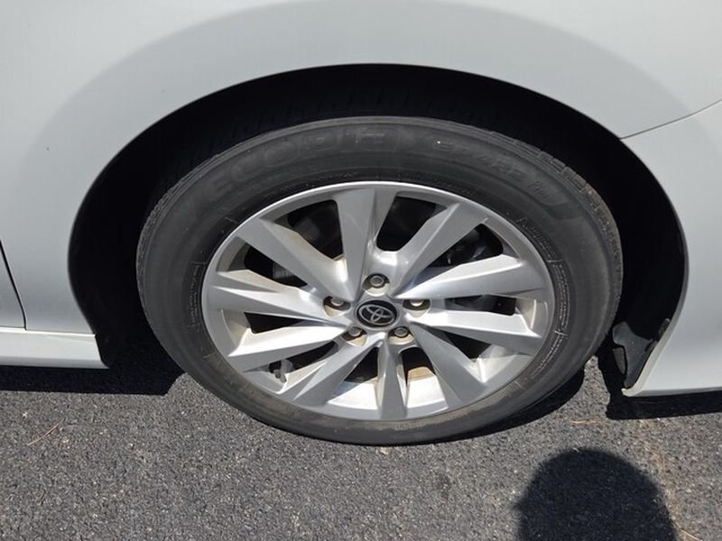 Used 2023 Ice Edge Toyota LE image 18