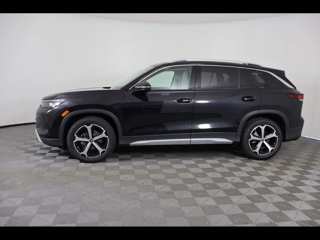 New 2026 Black Volkswagen 2.0T SE image 2