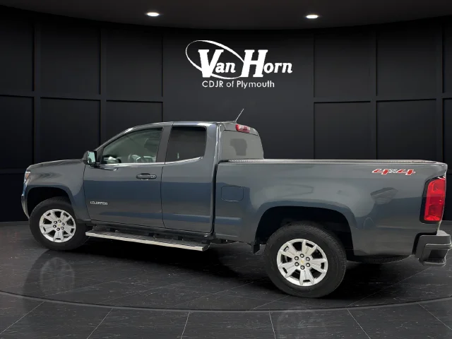 Used 2015 Cyber Gray Metallic Chevrolet LT image 4