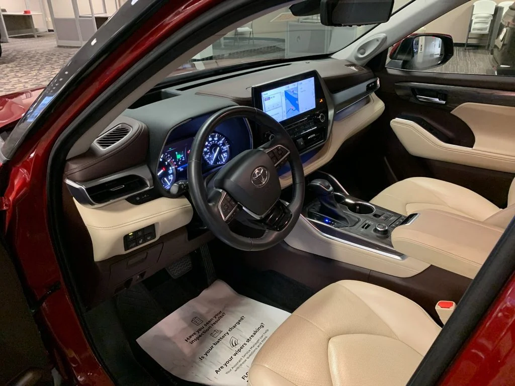 Used 2020 Red Toyota Platinum image 11