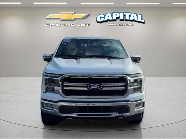Used 2024 White Ford Lariat image 8