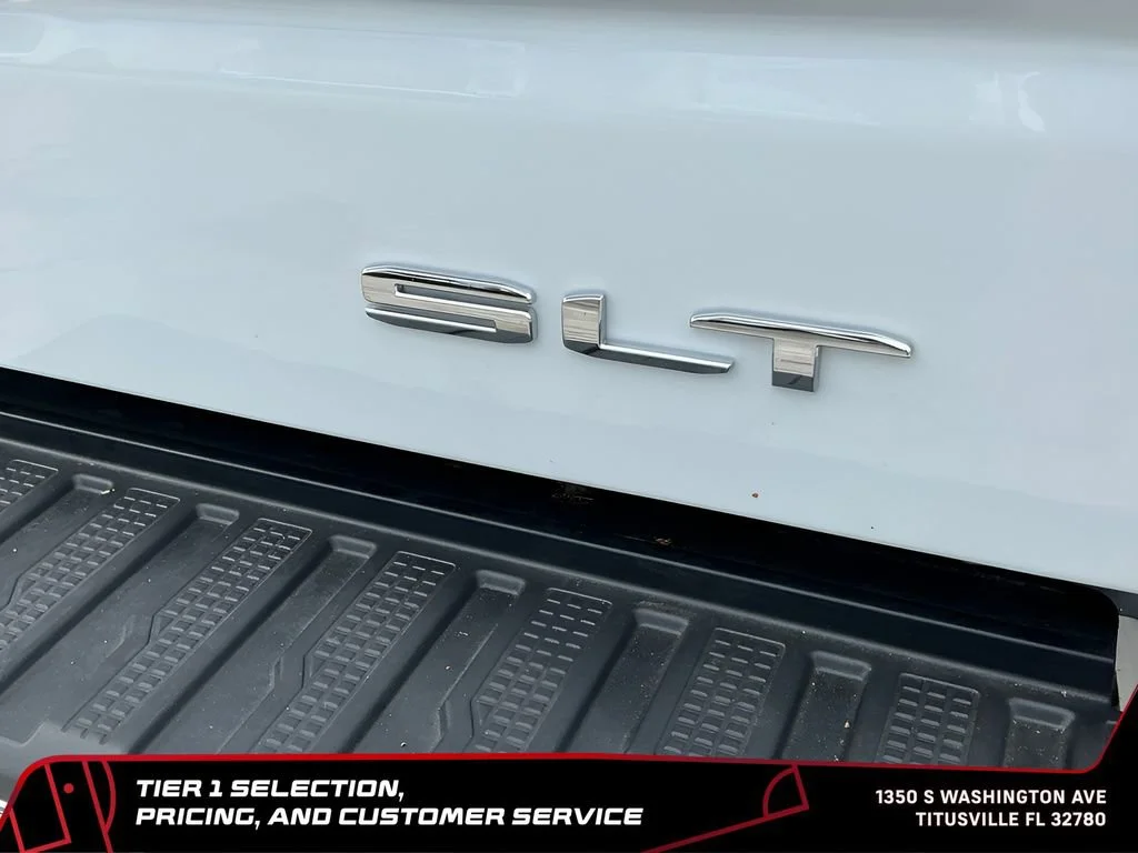 New 2026 Glacier White Tricoat GMC SLT image 43