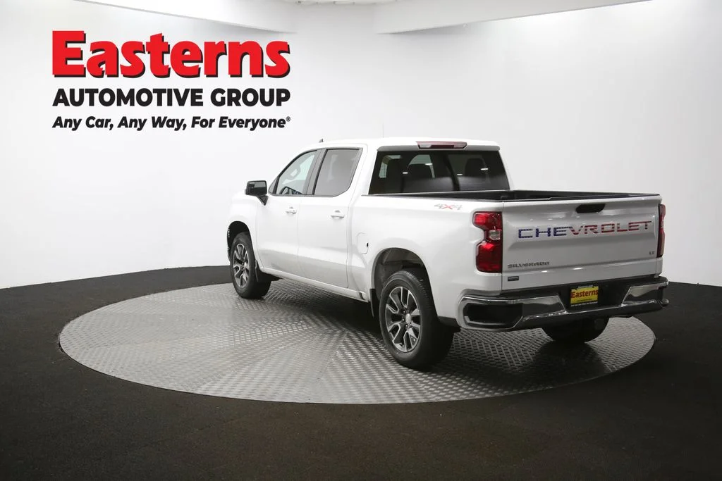 Used 2022 White Chevrolet LT image 65