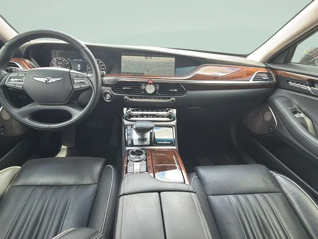 Used 2019 Gray Genesis 3.3T Premium image 11