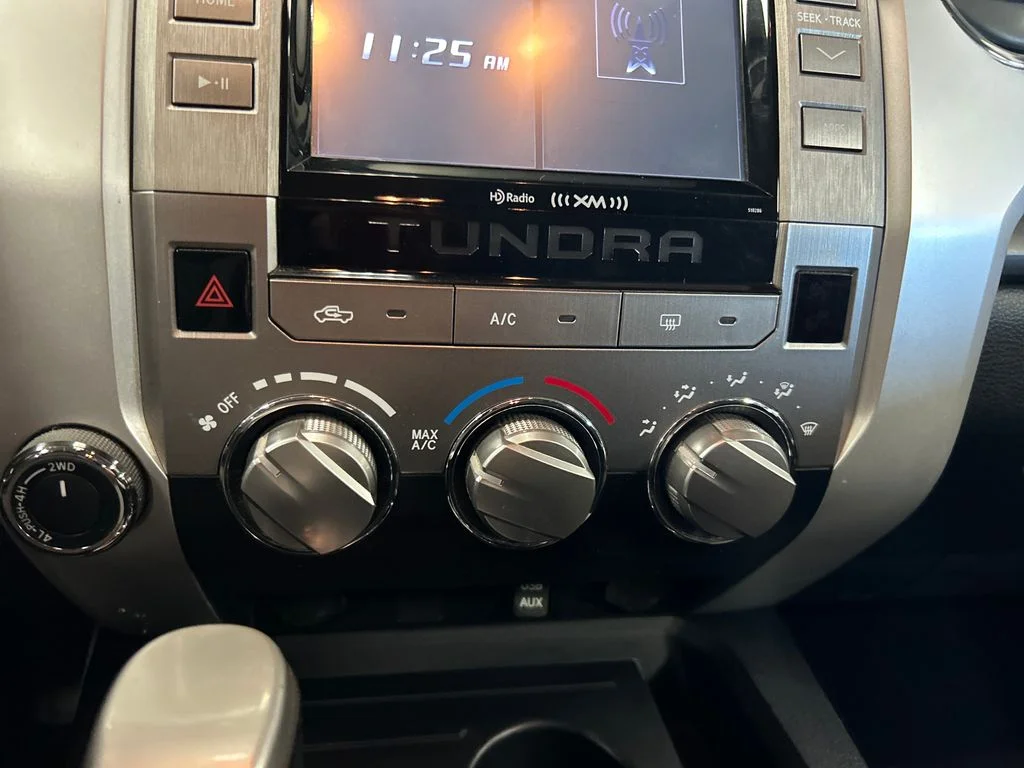 Certified Used 2018 Blue Toyota SR5 image 20