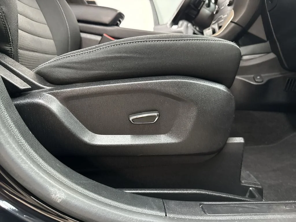 Used 2019 Agate Black Metallic Ford SEL image 19