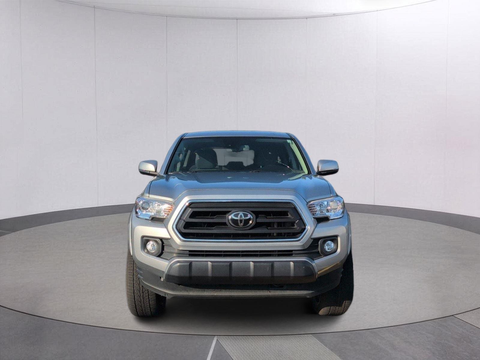 Used 2022 Celestial Silver Metallic Toyota SR5 V6 image 11