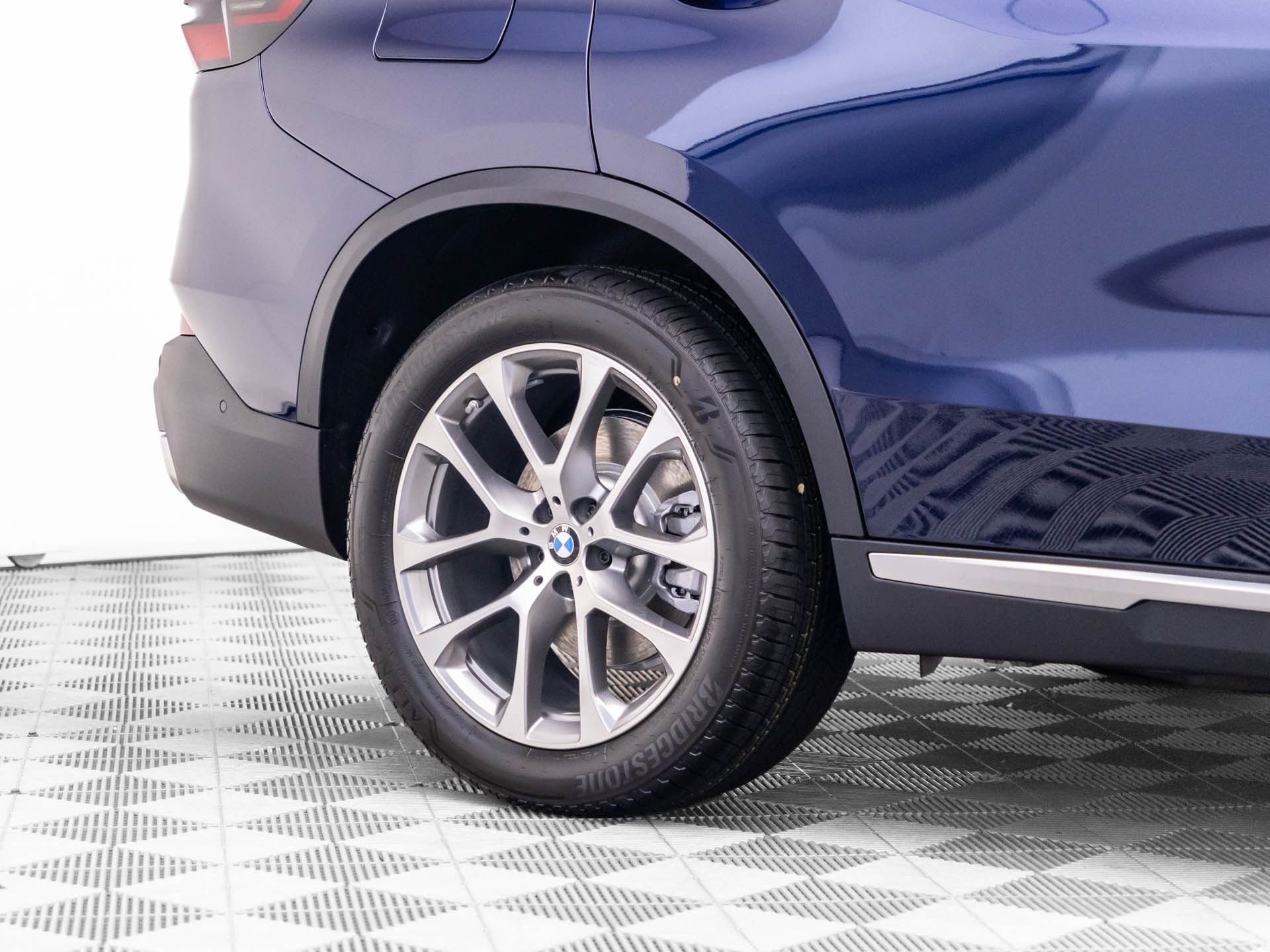 New 2026 Tanzanite Blue II Metallic BMW xDrive40i image 39