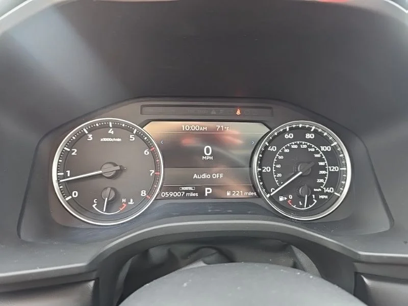 Used 2022  Mitsubishi SE image 14