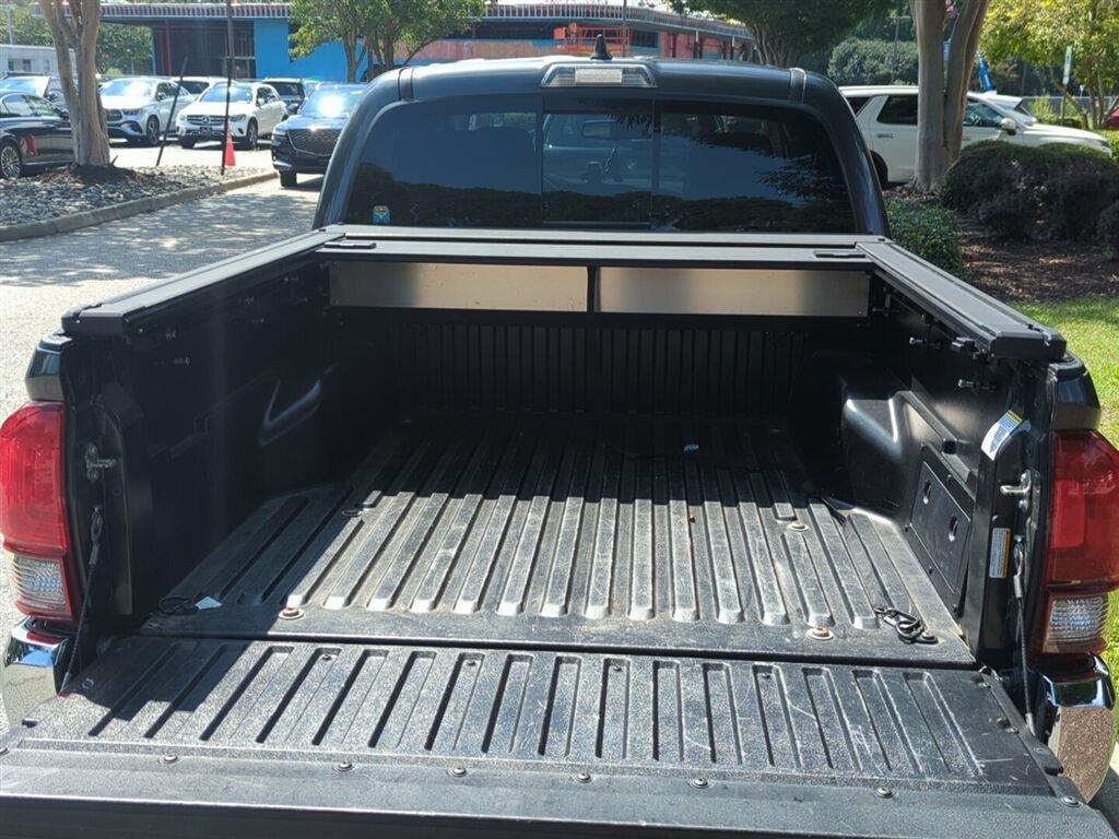 Used 2020 Magnetic Gray Metallic Toyota SR5 image 4