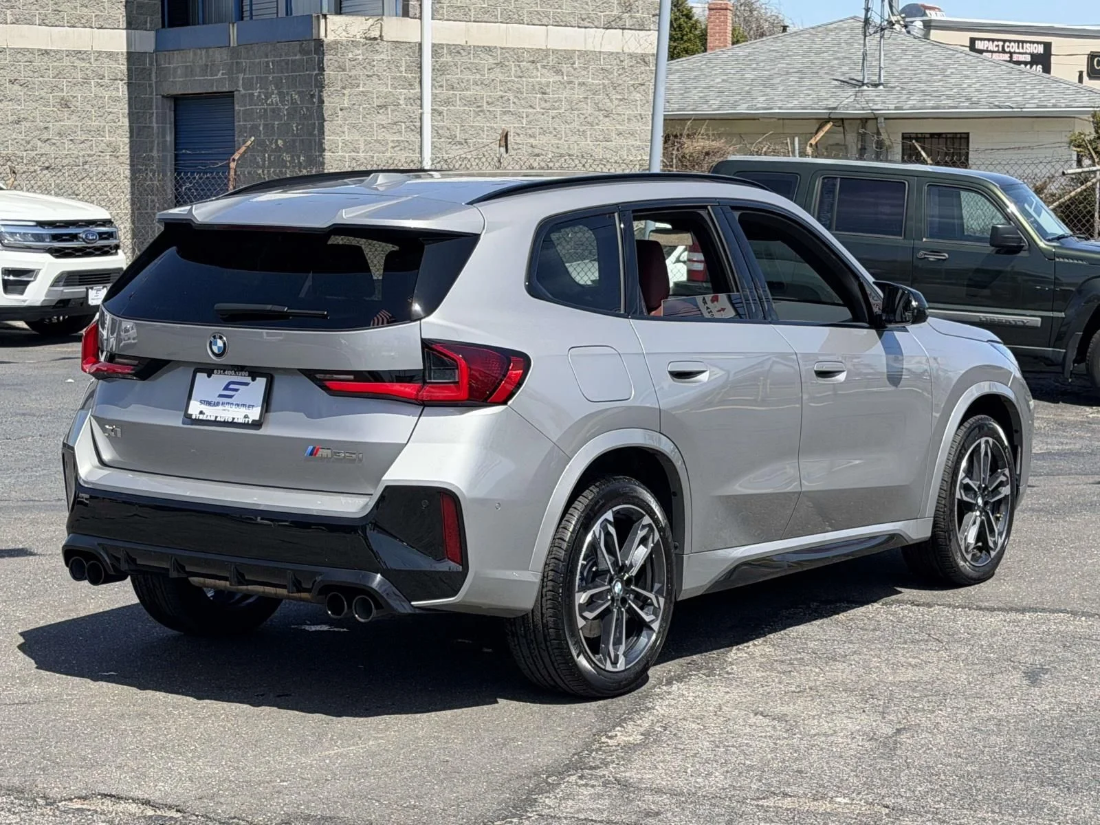 2026 BMW X1 M35i - Photo 8