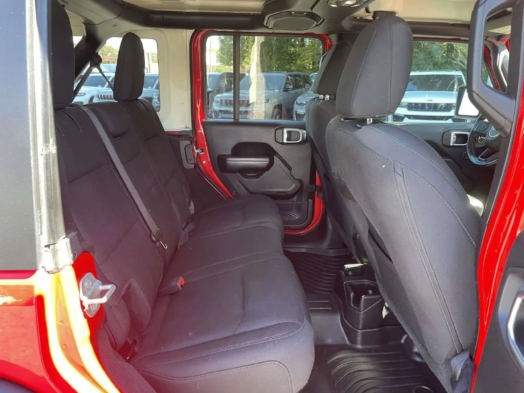 Used 2020 Red Jeep Unlimited Sport S image 17