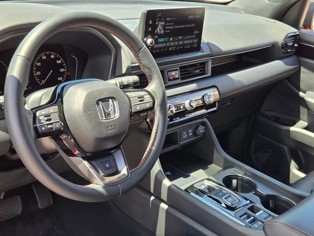 Used 2024  Honda TrailSport image 11
