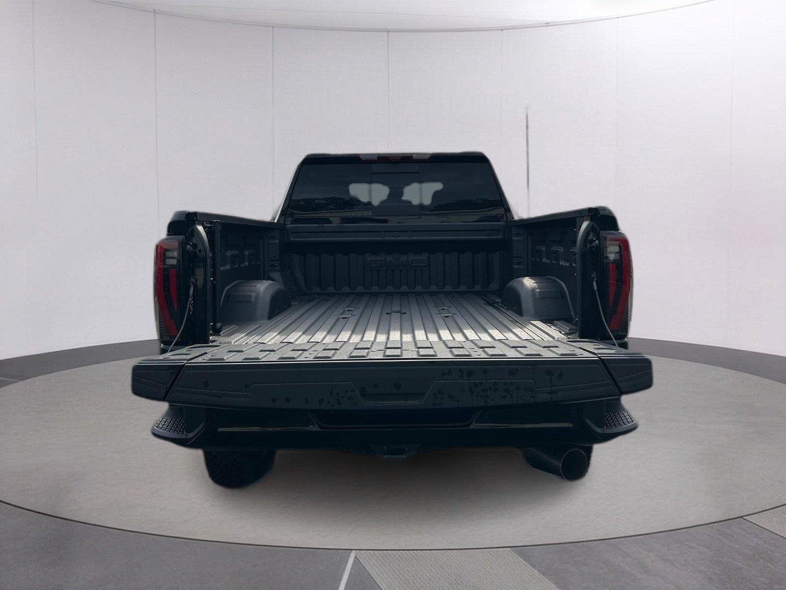 New 2026 Onyx Black GMC AT4 image 5