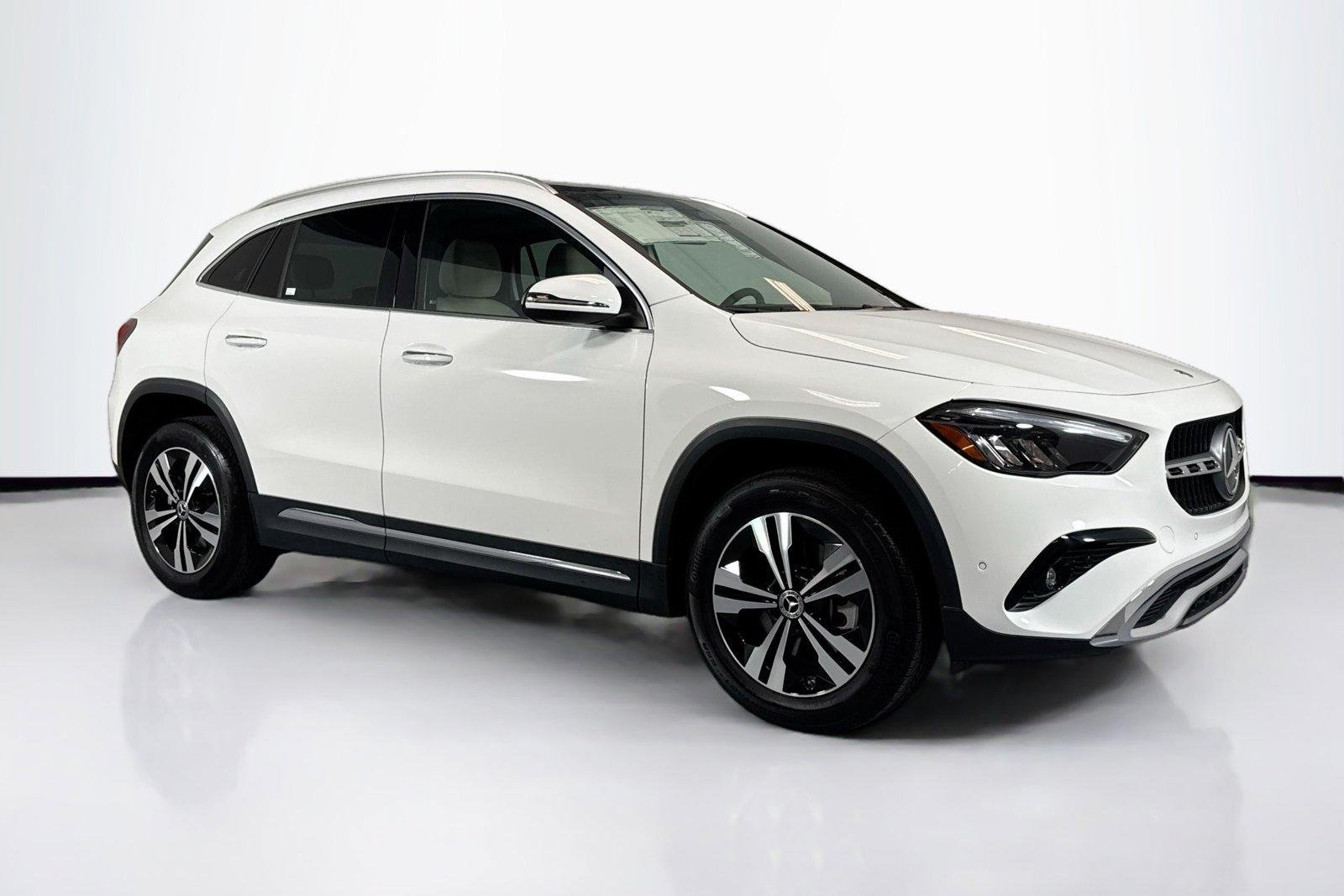 New 2026 Polar White Mercedes-Benz GLA 250 image 3