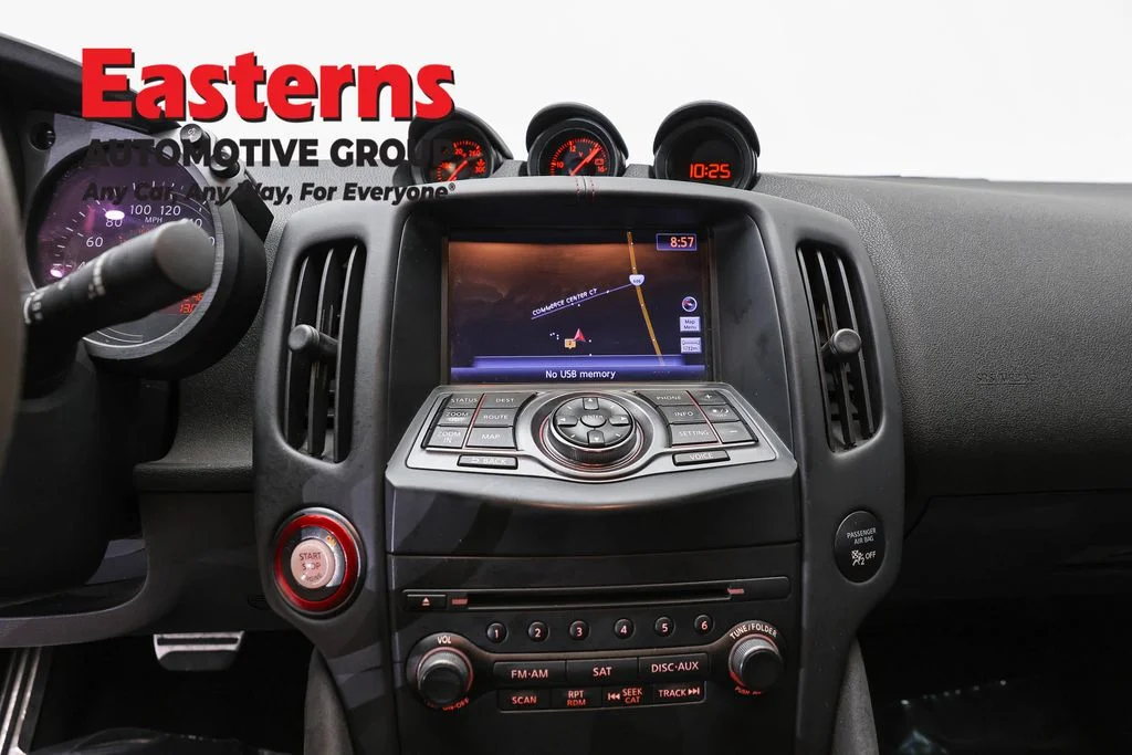 Used 2020 White Nissan Nismo image 11