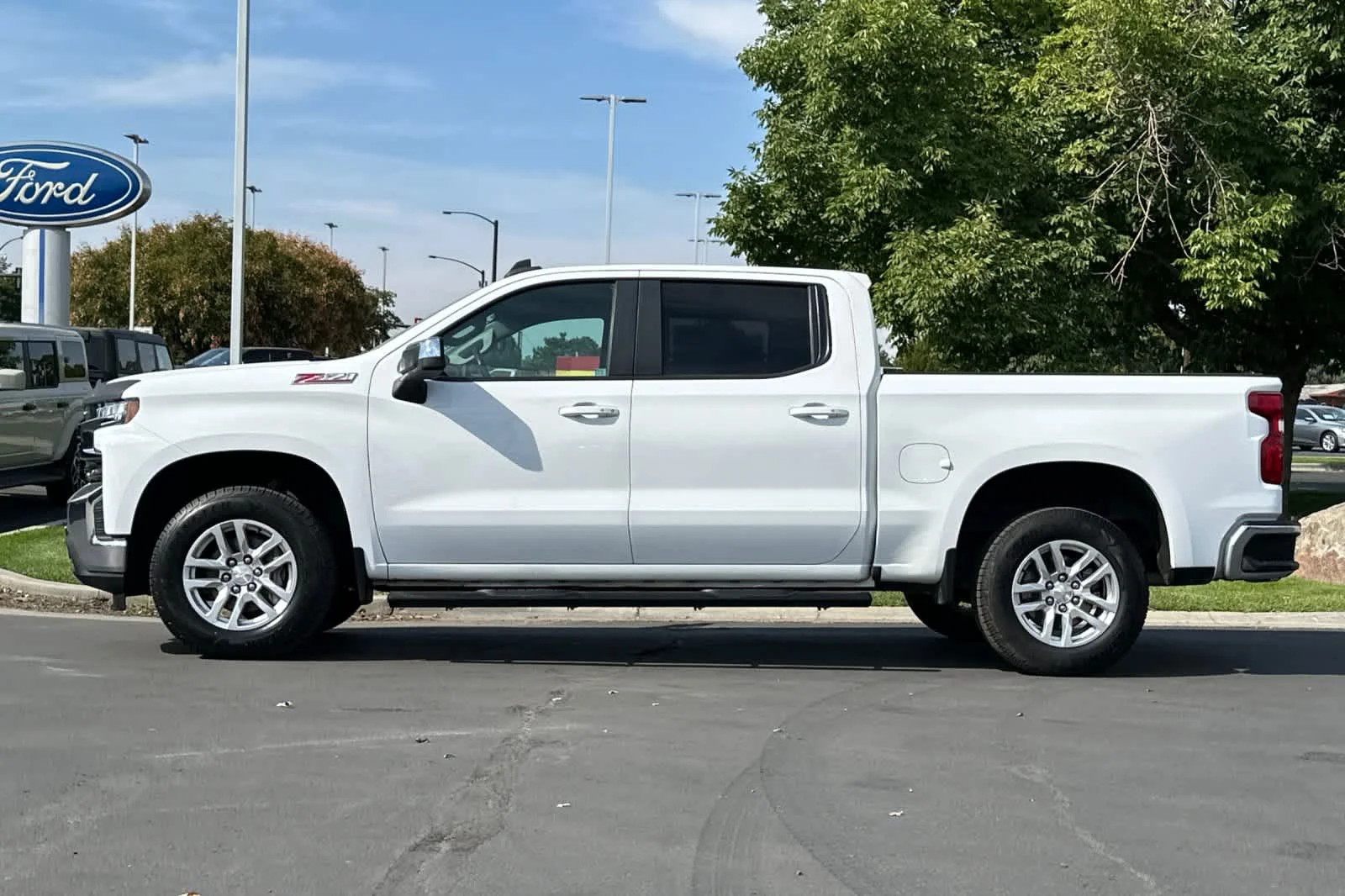 Certified Used 2019 Summit White Chevrolet LT image 5