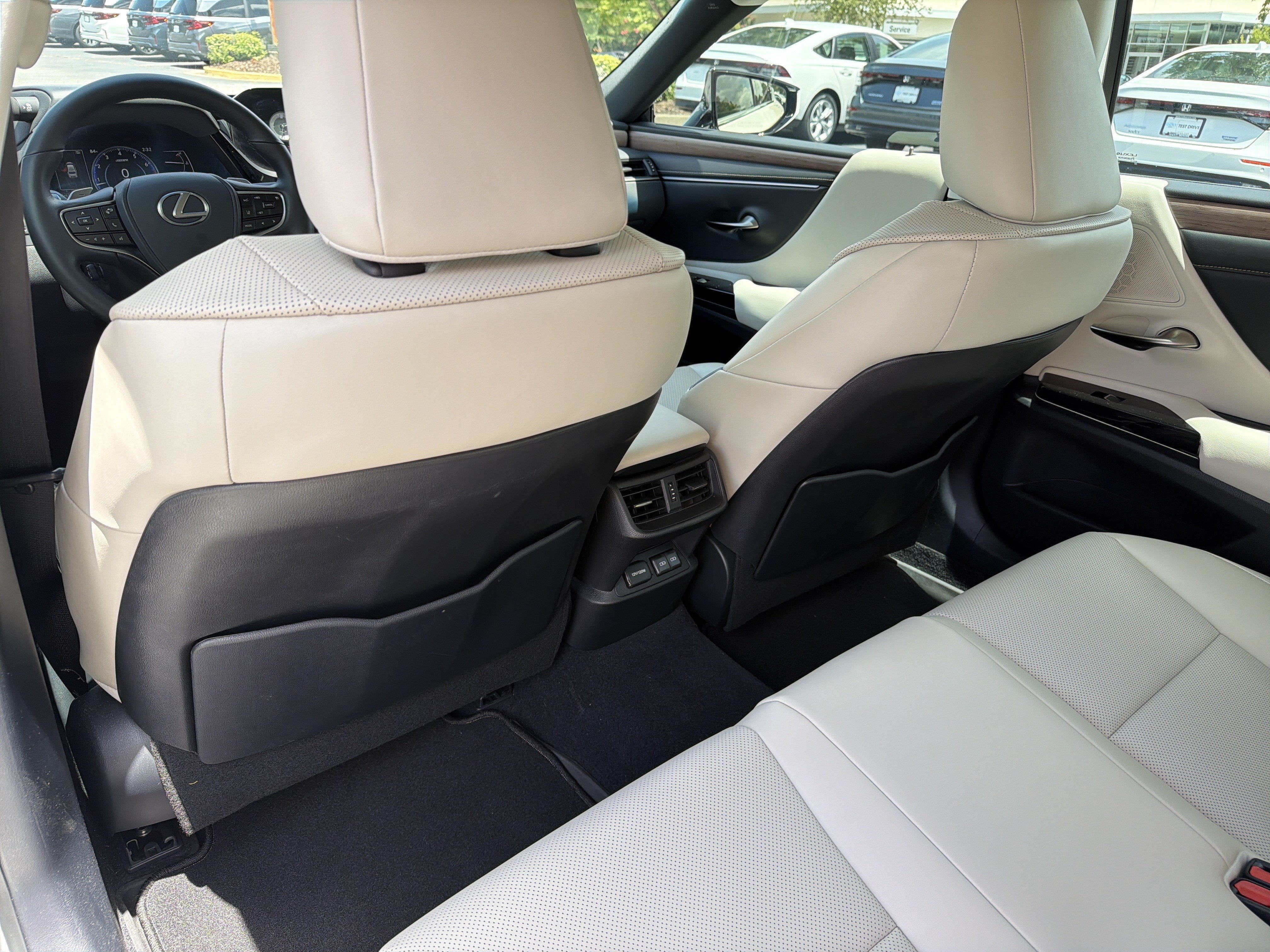 Used 2024 Eminent White Pearl Lexus ES 350 image 24